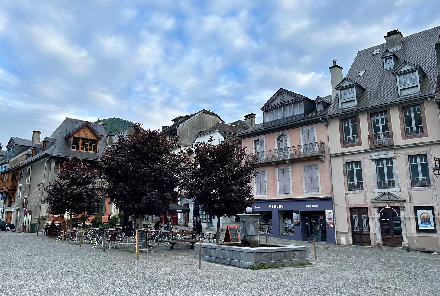A toast to The Pyrenees, a bike travel across the mountains