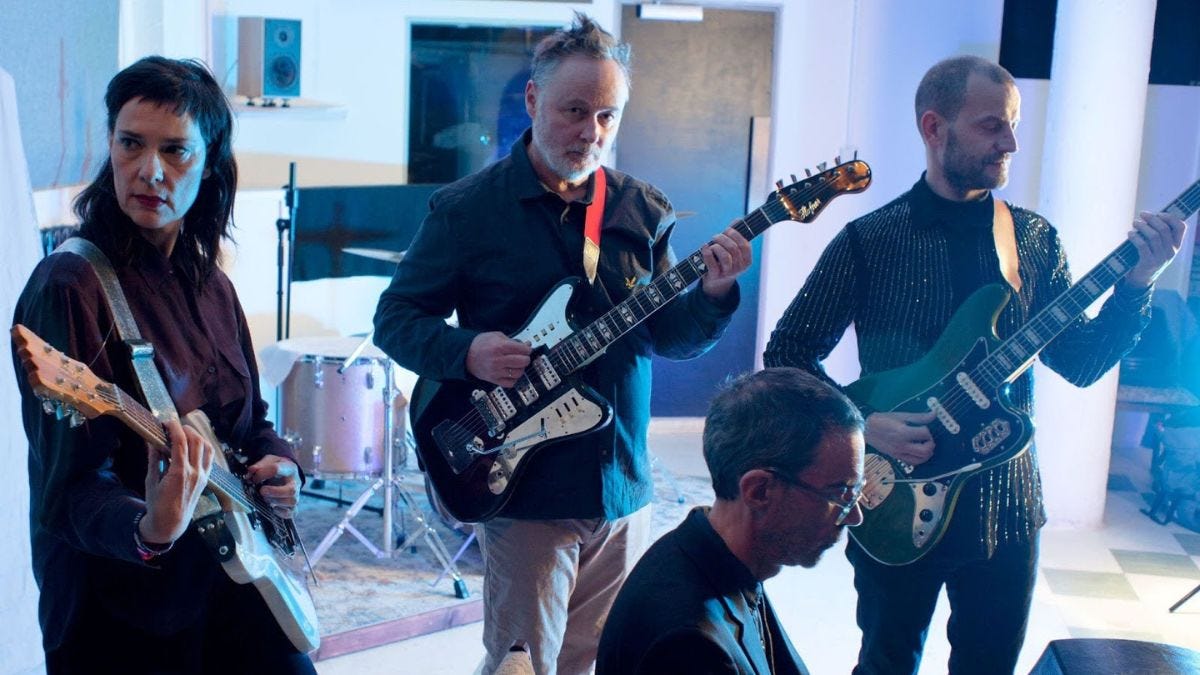 Stereolab Release New Song “Melodie is a Wound”