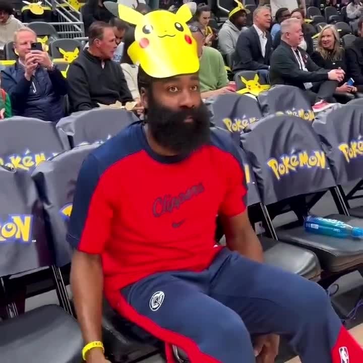 [Highlight] James Harden inserts a Pokémon cartridge into the system and  becomes Pikachu.