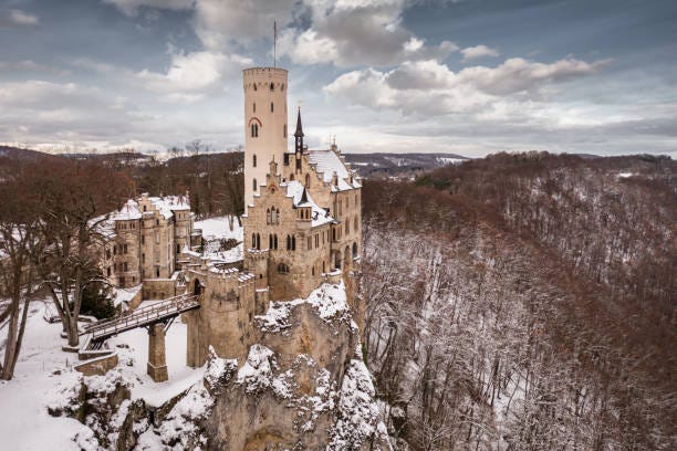 17,600+ Snowy Castle Stock Photos, Pictures & Royalty-Free Images - iStock  | Castle in winter