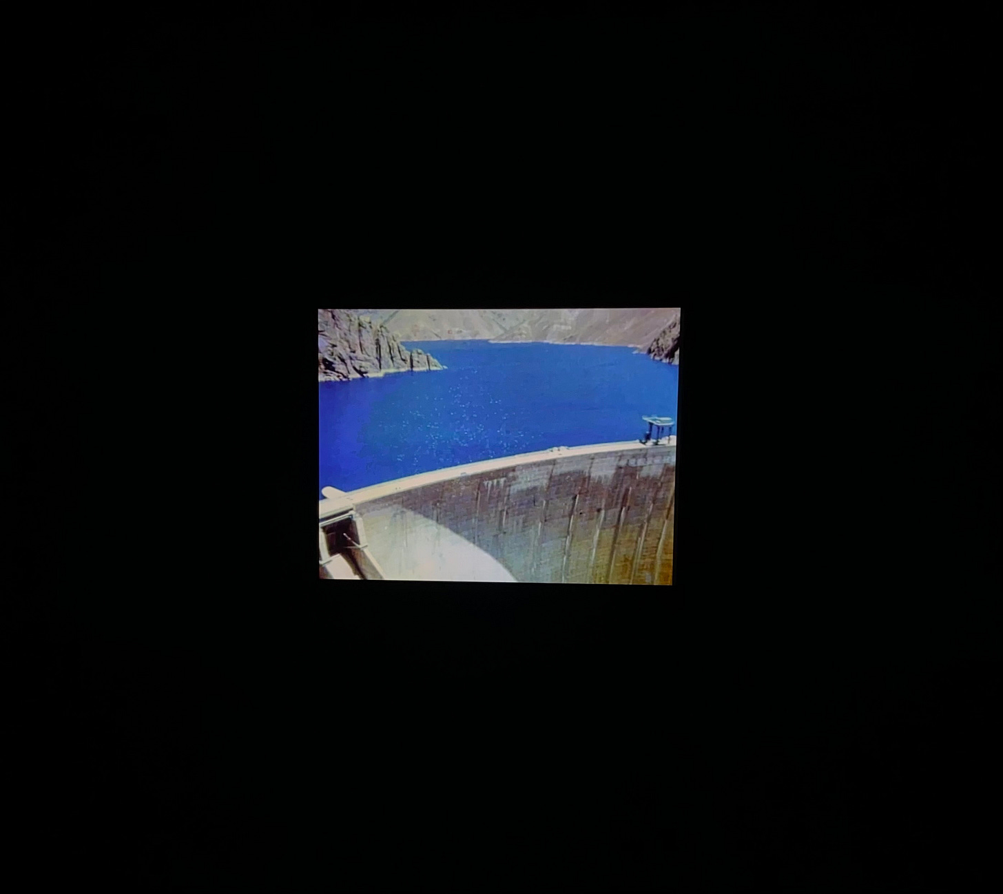 Photo of video art Lovers' Wind at Mercer Union in Toronto Photo of video art Lovers' Wind at Mercer Union in Toronto