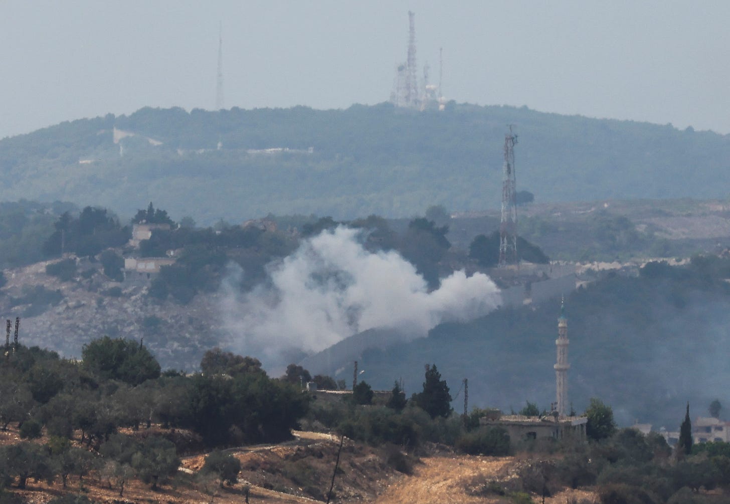 Israel bombs south Lebanon after Hezbollah rocket fire | Reuters