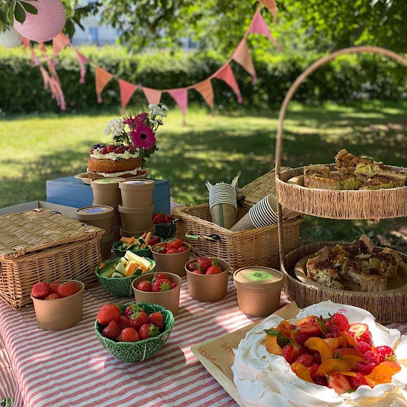 
7 hampers for your summer picnic
