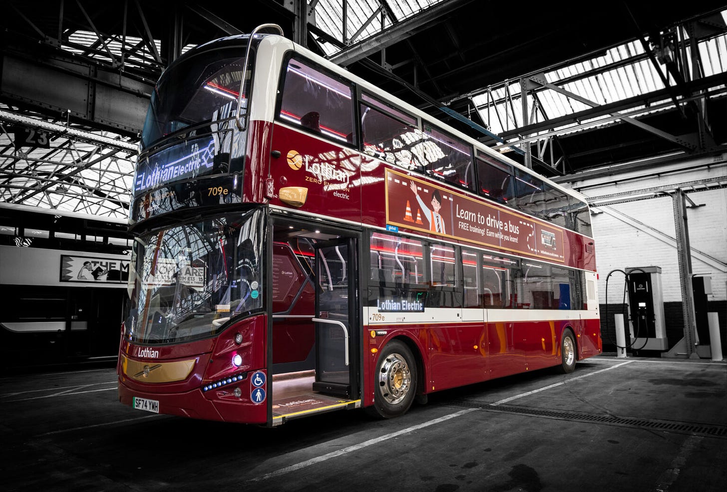 edinburgh bus tours royal yacht