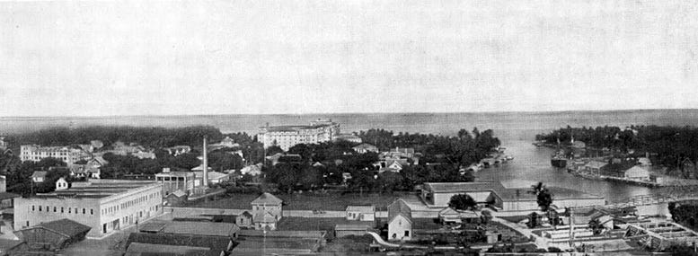 Downtown Miami in 1913.