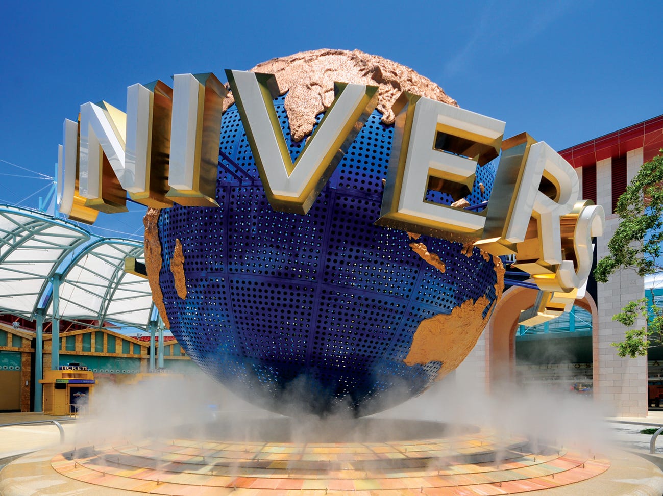 File:Universal Studios Singapore (5559170576).jpg - Wikimedia Commons