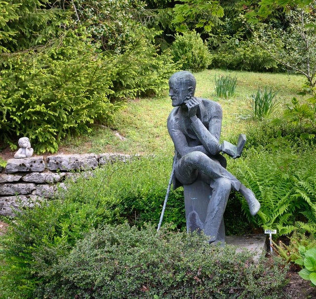 James Joyce statue