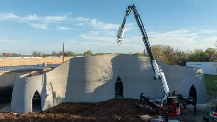 Nouveau système de ICON combinant bras robotique et grue pour les maisons à plusieurs étages