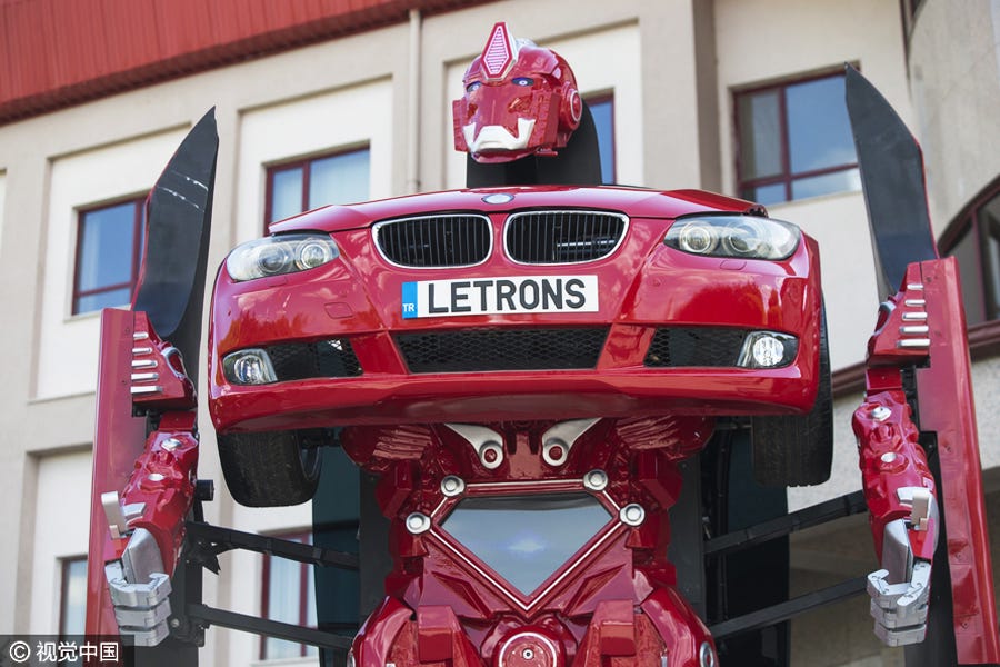 Real life 'Transformer' car turns into robot[8]- Chinadaily.com.cn