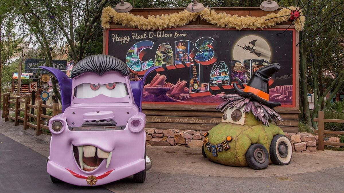 Disney's Cars Land at Halloween, where weird is welcome and the characters  find new storylines - Los Angeles Times