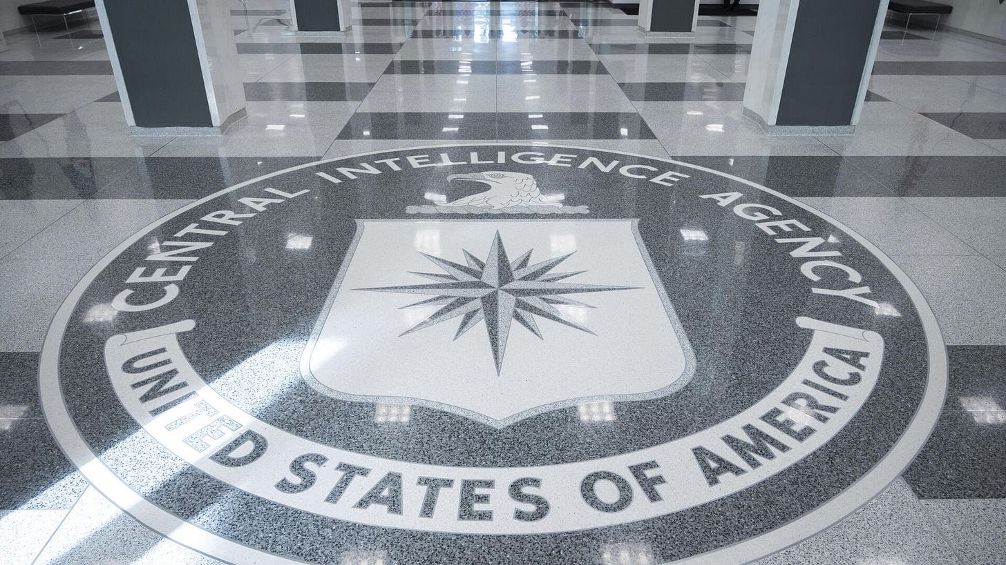 The seal of Central Intelligence Agency is seen in the lobby the headquarters building in Langley, Va., on Saturday, Sept. 24, 2022 - Sputnik International, 1920, 06.02.2025