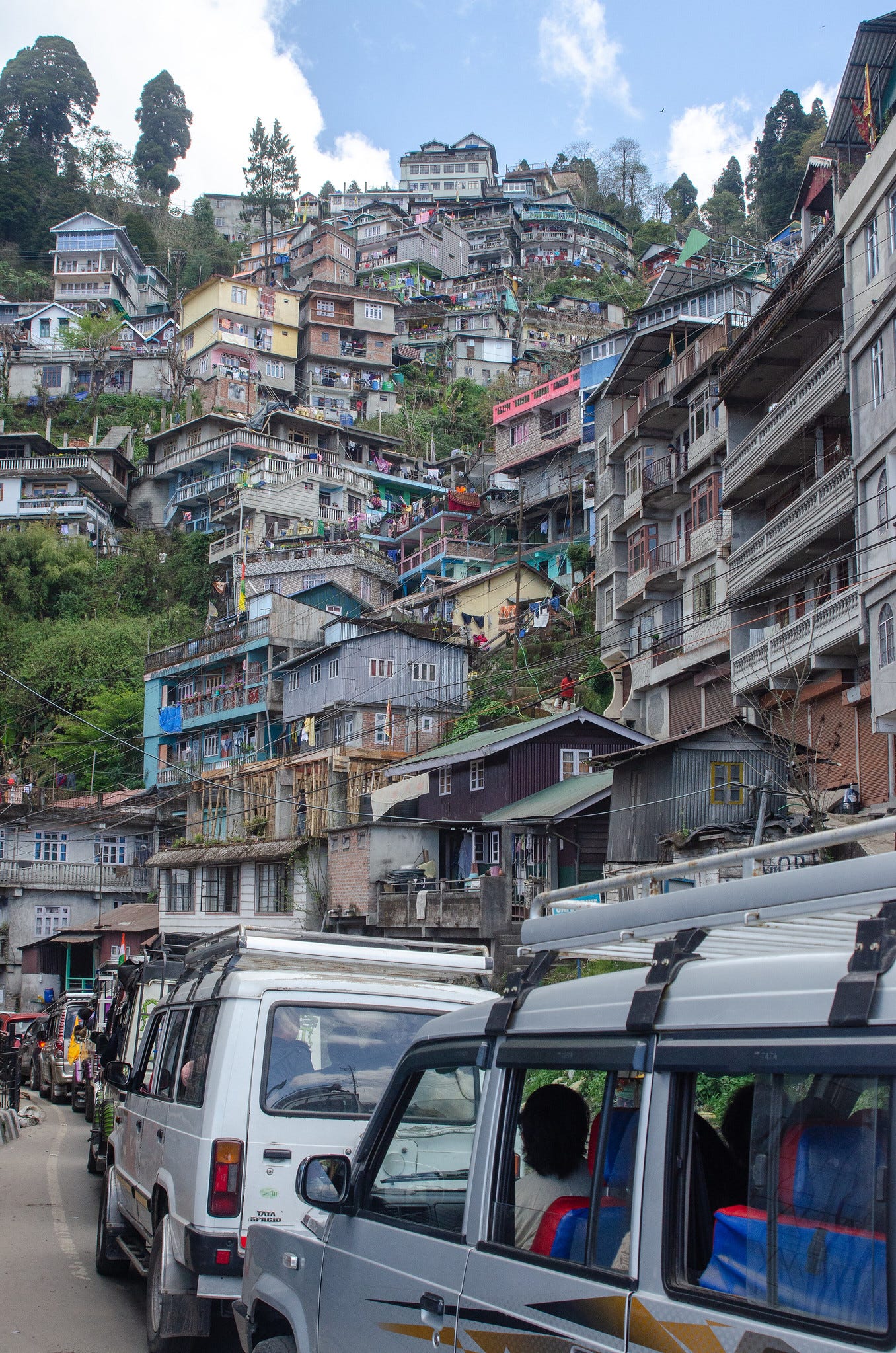 ID: Downtown Darjeeling street