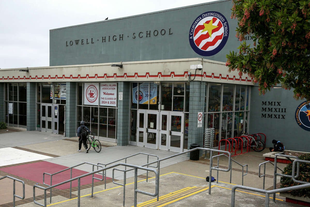 More students would qualify to get into San Francisco’s Lowell High School under a proposal headed to the school board for initial review that’s likely to ignite new controversy over the admission process at the academically elite school.  