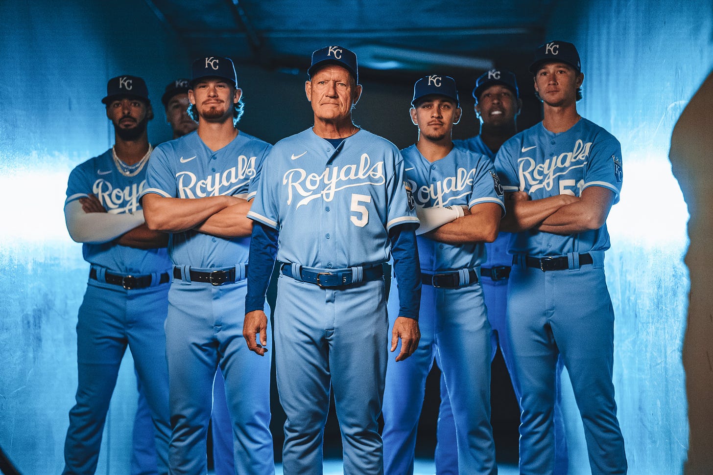 Royals honor history with MLB Opening Day uniforms