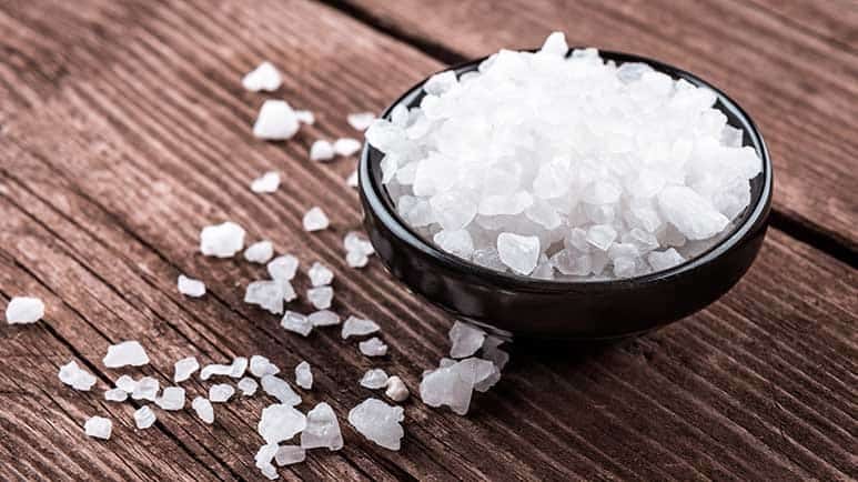 sea salt contains plastic fragments
