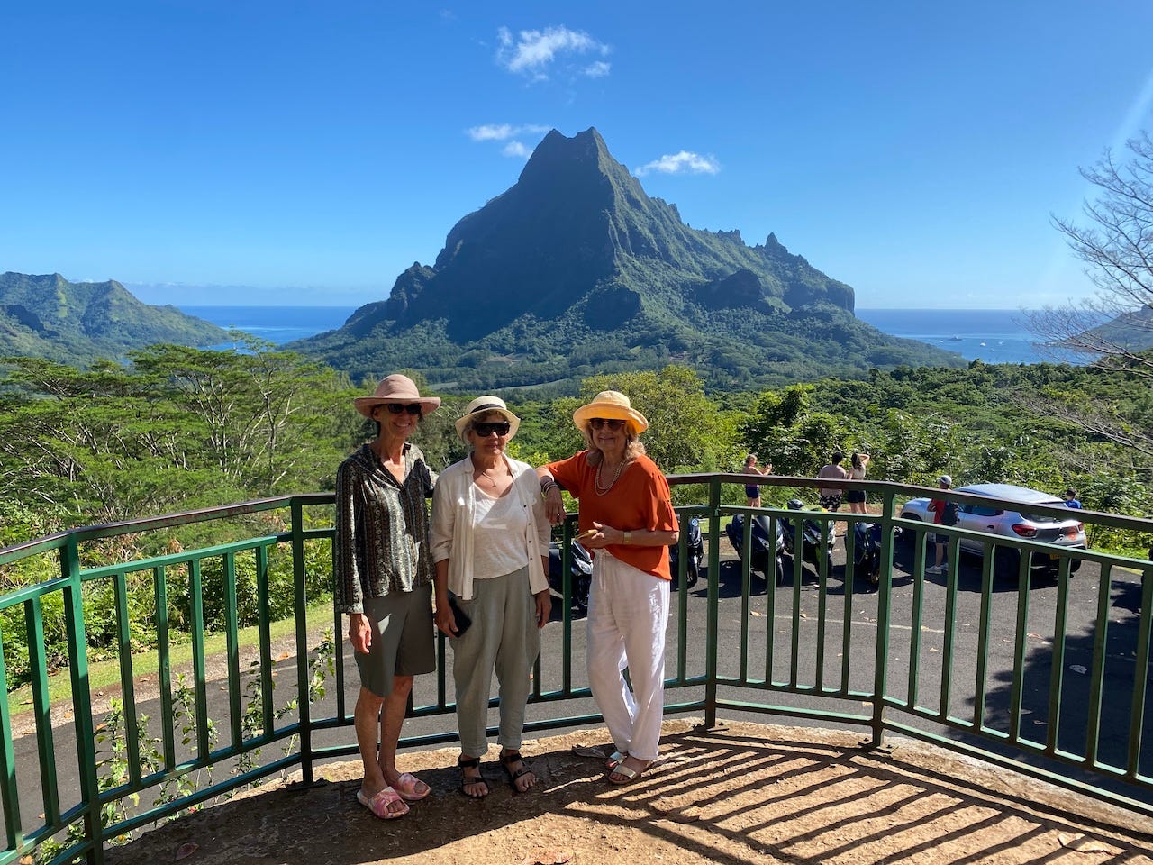 Three ladies at the Belvedere in Opunohu Bay, Mo'orea