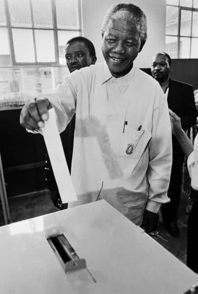 Nelson Mandela_voting_in_1994