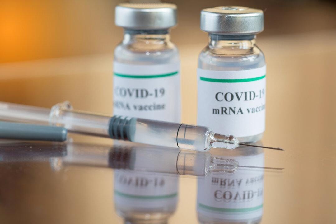 Moderna COVID-19 Vaccine Facility Opens, Aims to Produce 100 Million Doses a Year