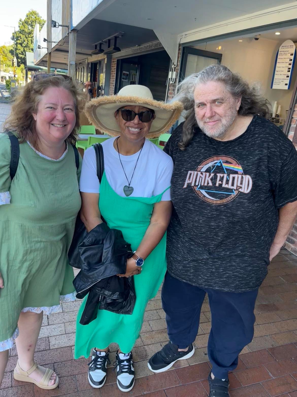 Photo of Fiona, Rita, and Nick in Paihia.