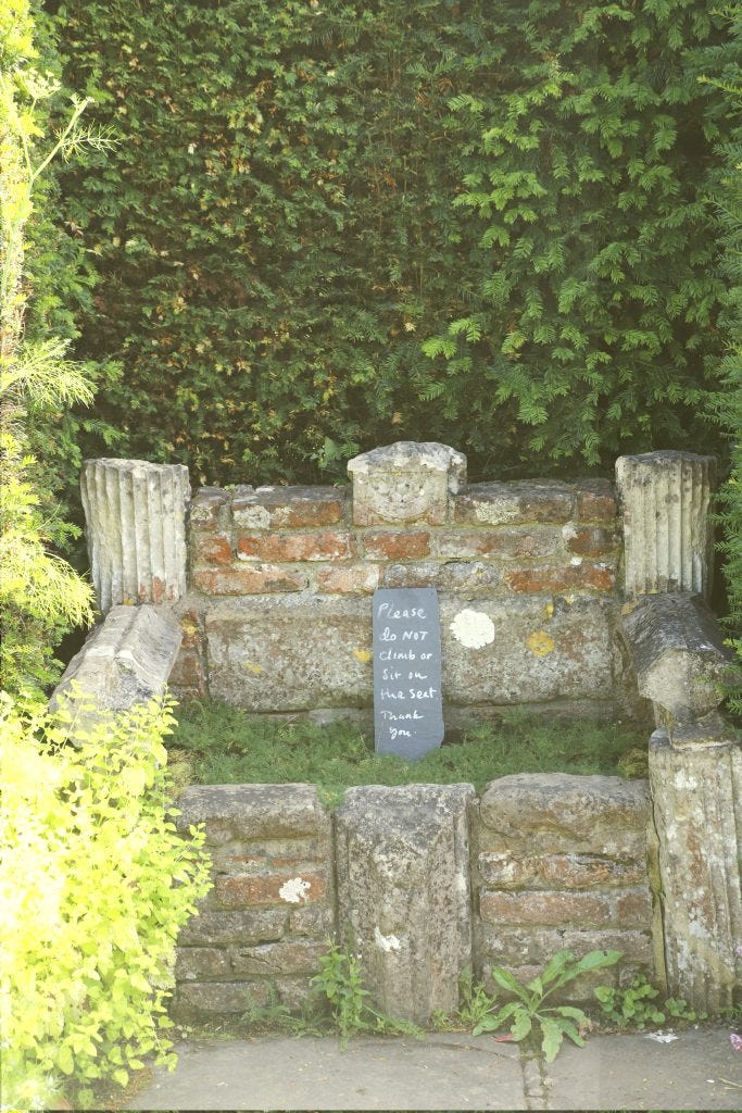 Chamomile Seat at Sissinghurst Castle copyright Charles Hawes
