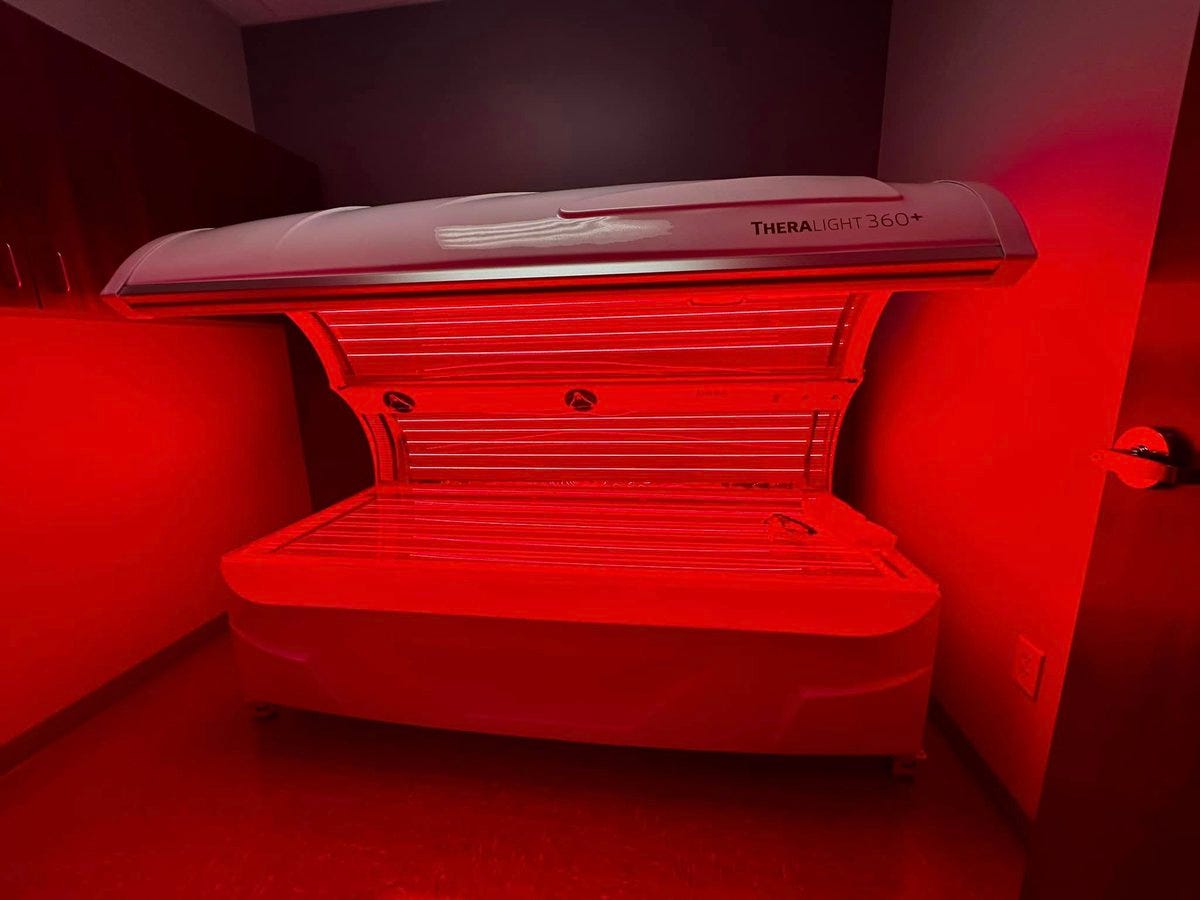 North Alabama Athletics on X: "🚨HEY LIONS!🚨 Enter to win a Theralight 360  plus red light bed package of 8 treatments from our good friends at Burnley  Spine & Sport Chiropractic ,