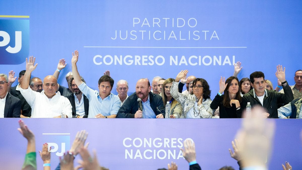 La imagen del congreso del PJ, con Gildo Insfrán a la cabeza.