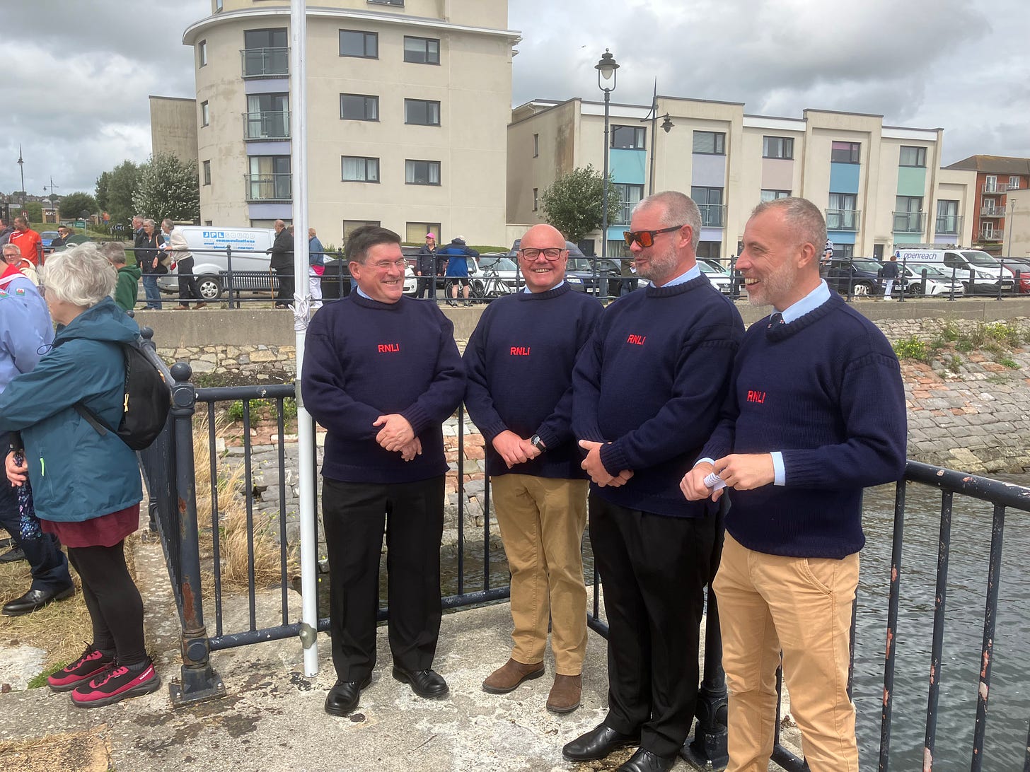 BARRY RNLI CREW