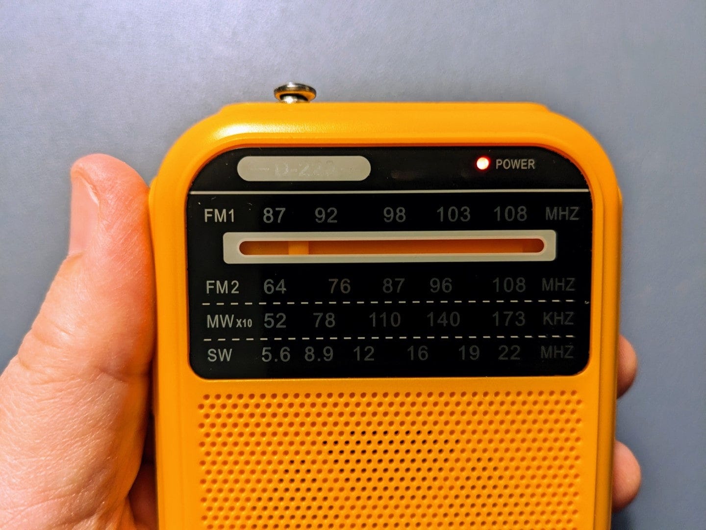 D-220 band, frequency, and tuning display