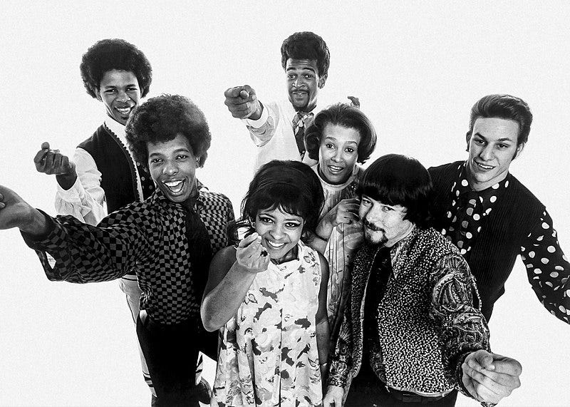 File:Sly and the Family Stone (1968 publicity photo).jpg