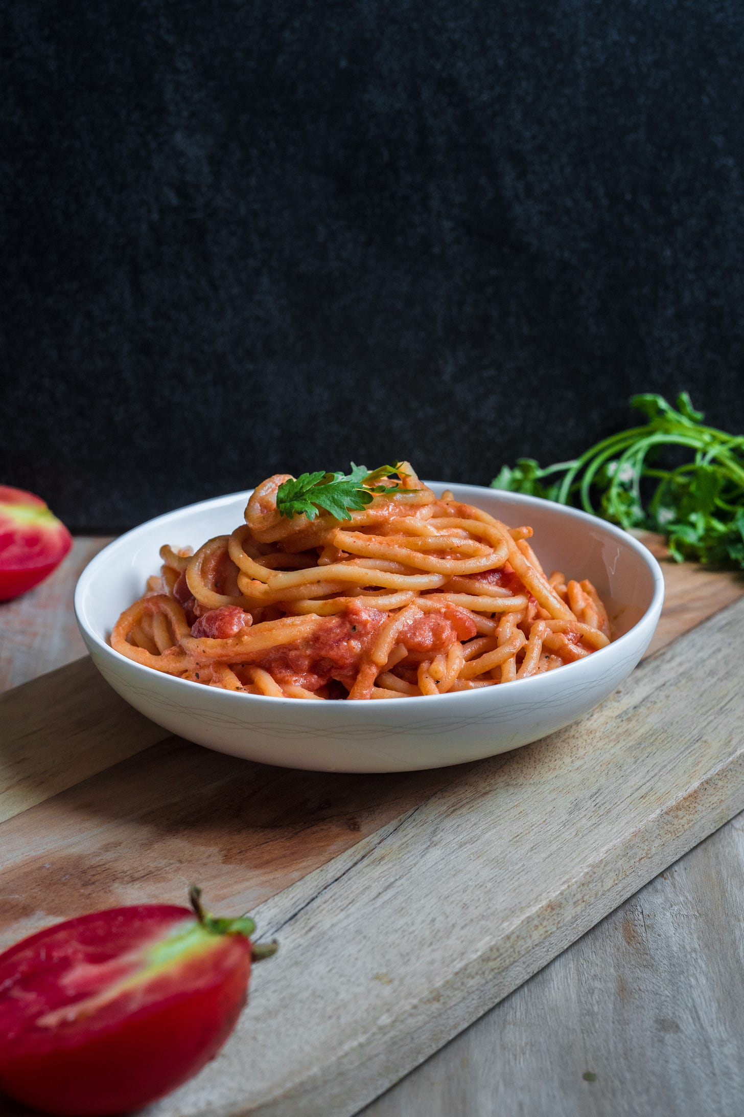 pasta dish on white ceramic bowl | Identifying Clumped Spaghetti