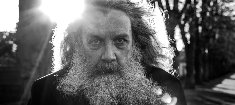 Alan Moore, em sua coluna para o The Guardian