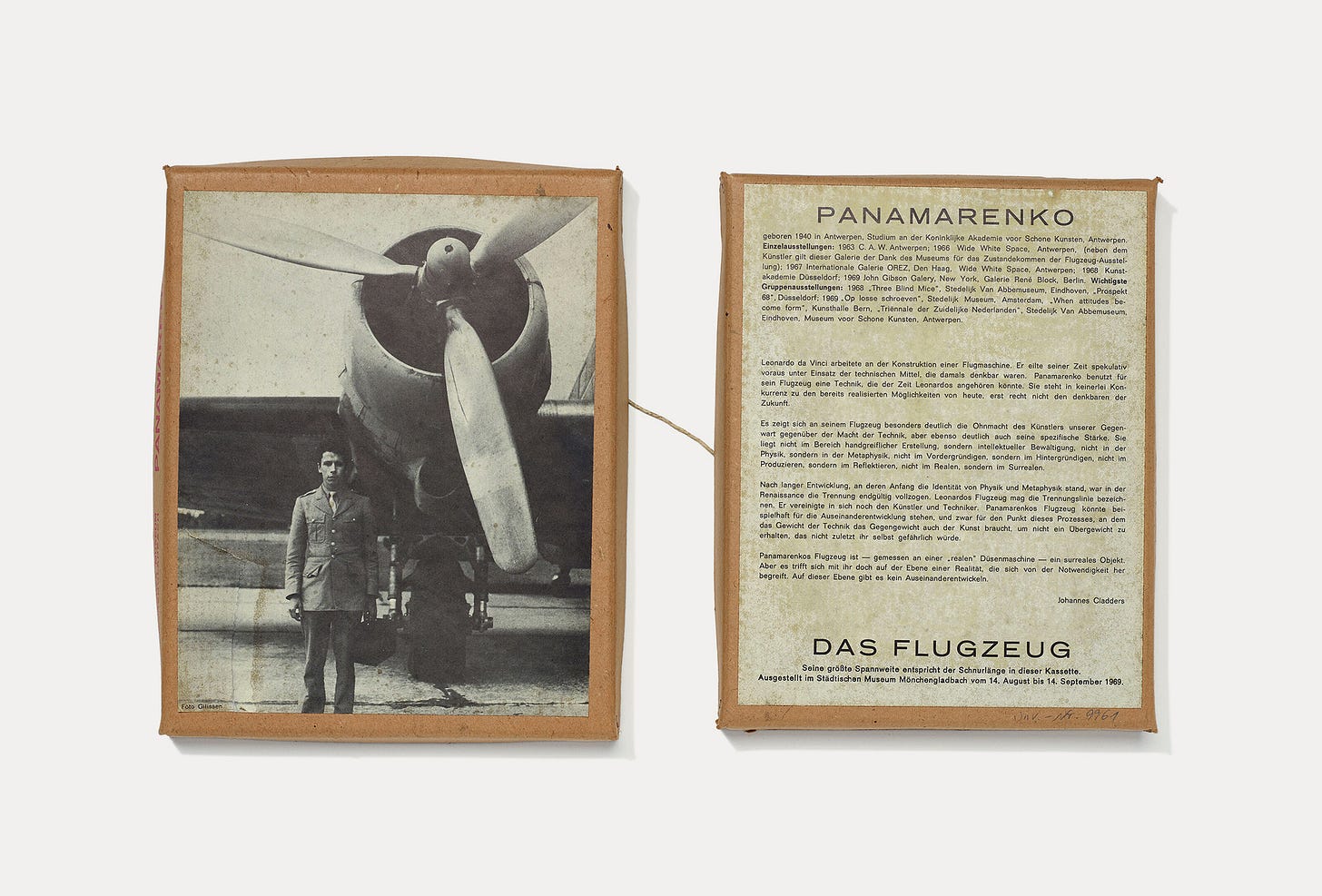 PANAMARENKO. Das Flugzeug, Städtisches Museum Mönchengladbach, August 14 – September 14, 1969 [Museum Mönchengladbach 1967–1978, Museum Abteiberg, Mönchengladbach. © Panamarenko]
