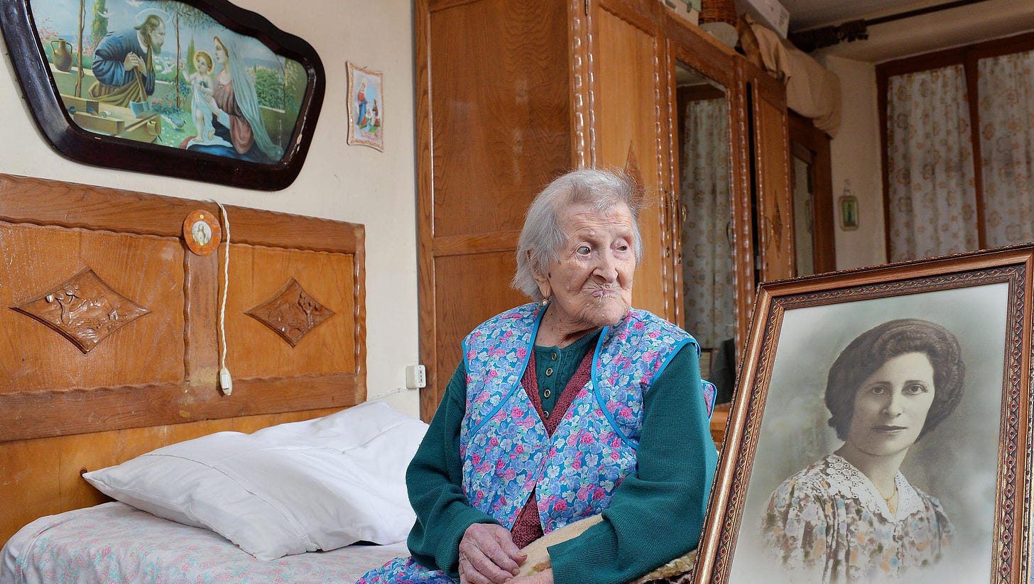 World's oldest person, last known to be born in 1800s dies
