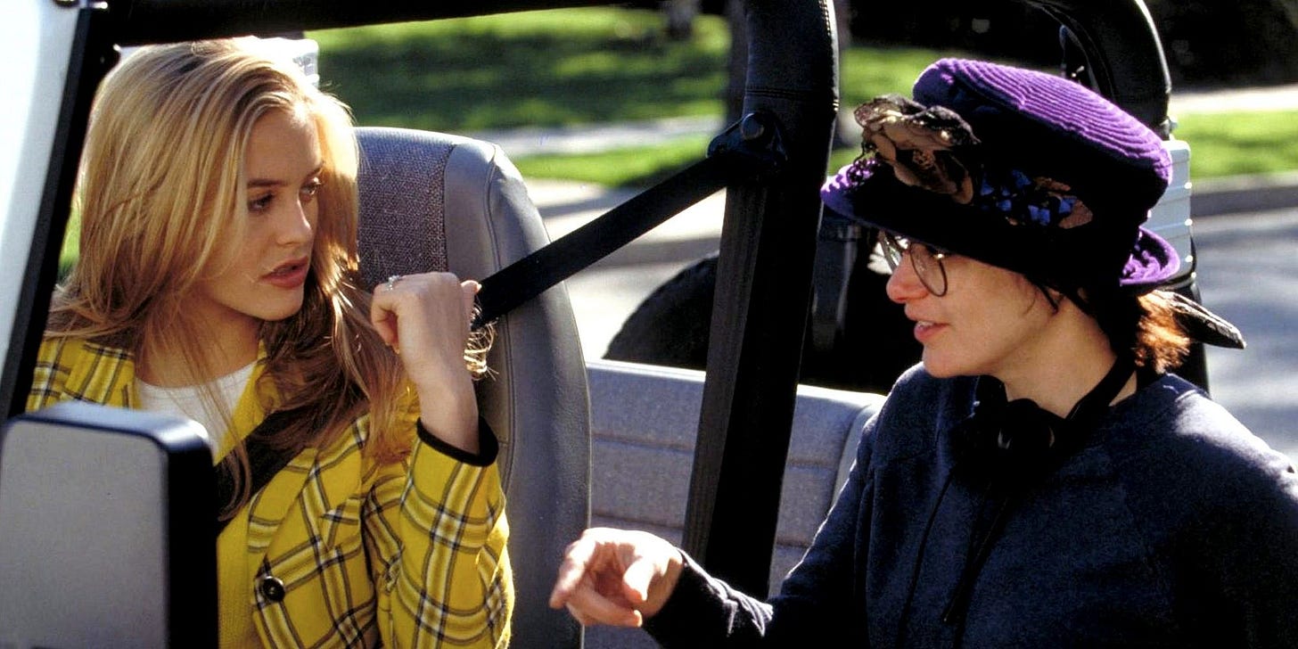 https://static1.colliderimages.com/wordpress/wp-content/uploads/2022/08/Amy-Heckerling-and-Alicia-Silverstone-on-set-of-Clueless.jpg