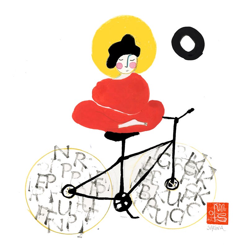 Ilustração em aquarela, guache, nanquim e carimbo mostrando uma bicicleta cujas rodas são feitas de letras e uma mulher meditando de pernas cruzadas no selim.