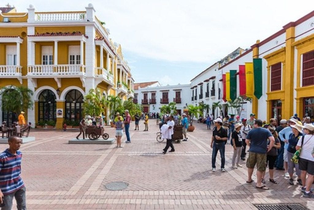 Plaza de los Coches in Cartagenas walled city