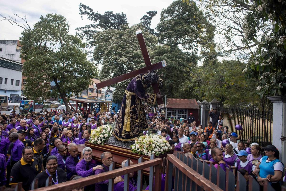 El Nazareno inicia visita por iglesias de Caracas al cumplirse 350 años de  su consagración - Efecto Cocuyo