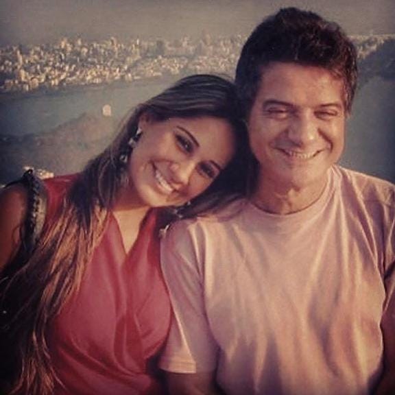 Mayra Cardi desabafa ao relembrar relação com o pai ...