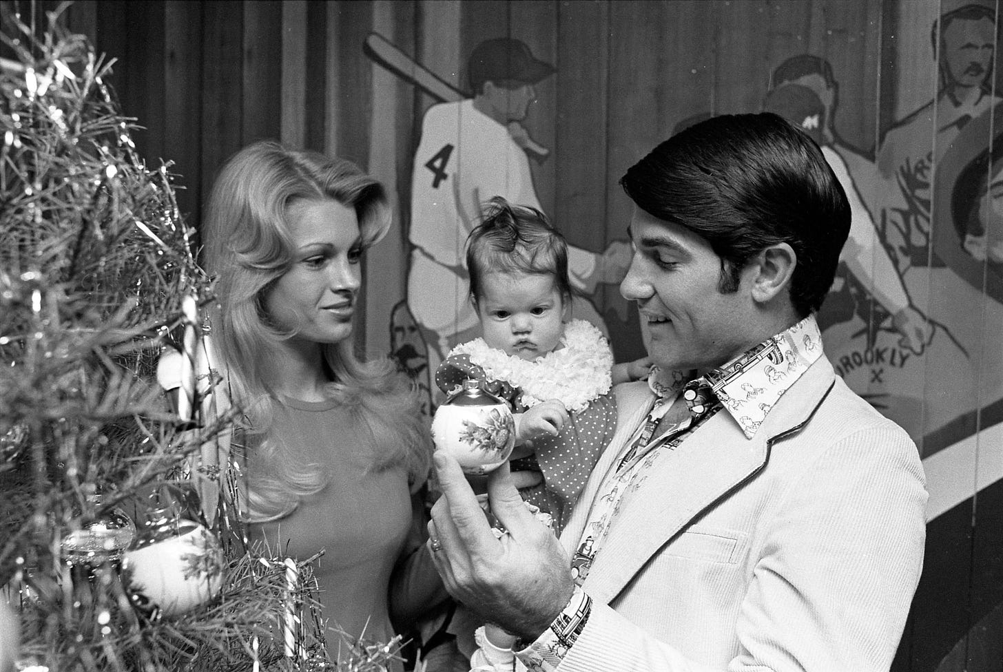 Steve Garvey with wife Cyndy, and baby daughter