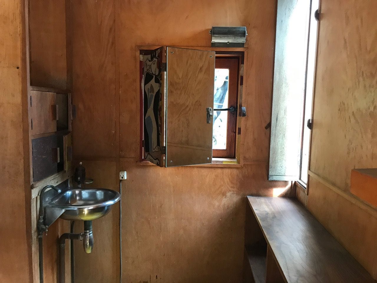 Sink for washing in the Cabanon