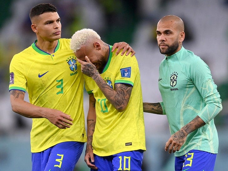 Neymar Breaks Down Crying After Brazil's Devastating World Cup Loss