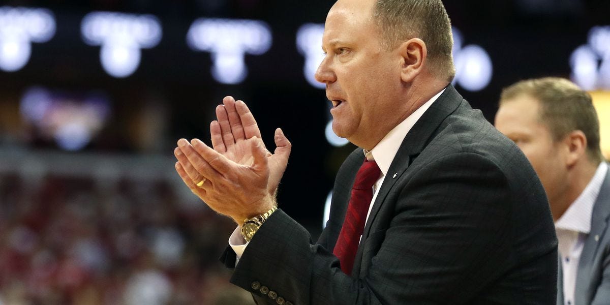 Wisconsin Badgers basketball: Greg Gard is the B1G Coach of the Year -  Bucky's 5th Quarter