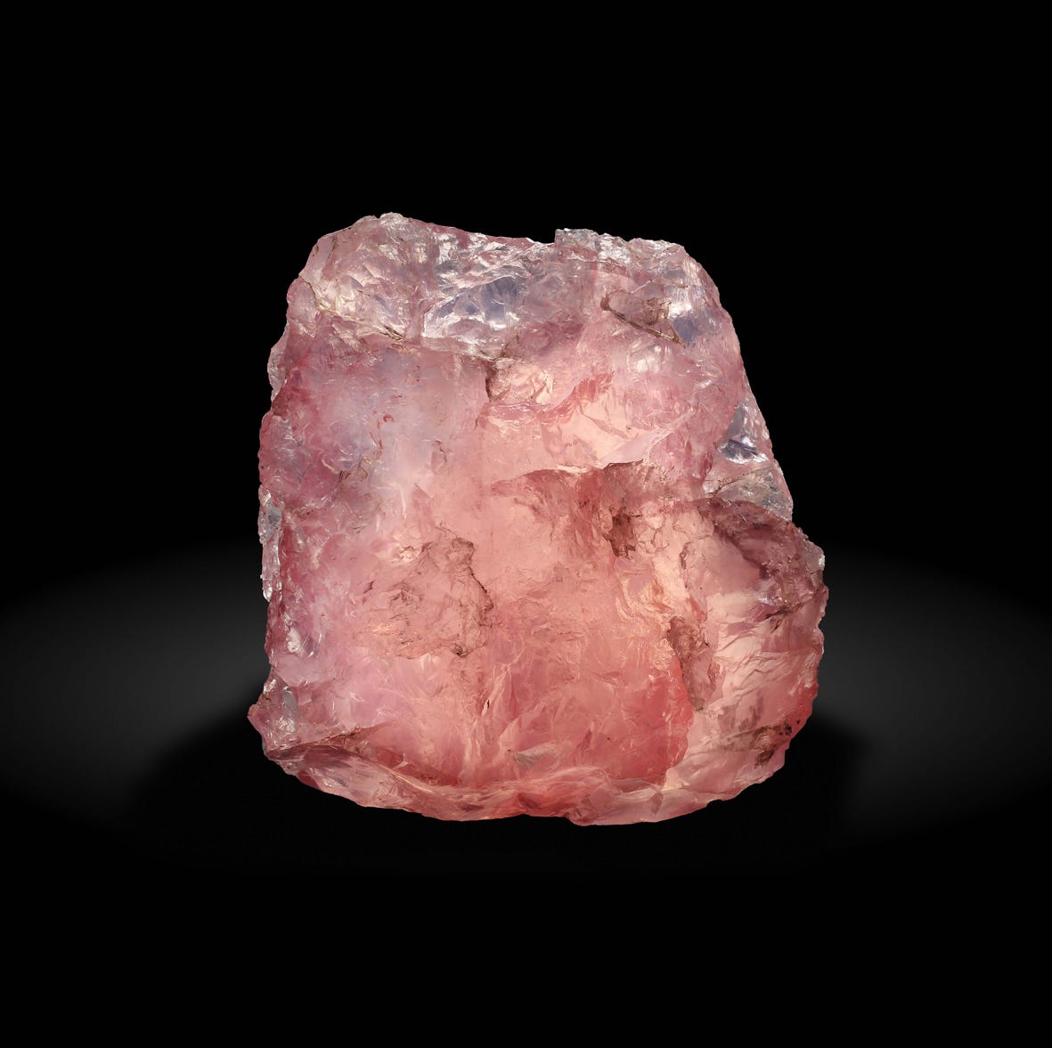 File:Rose quartz Spain.jpg - Wikimedia Commons