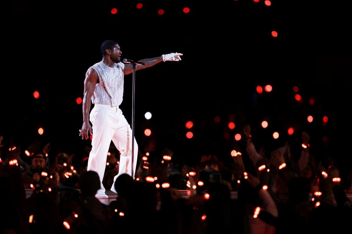 Usher's voice, dance moves dazzle at Super Bowl halftime show - Los Angeles  Times
