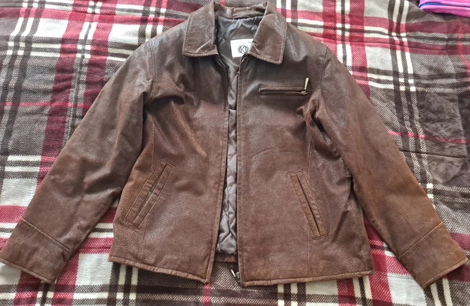 Kathy Ireland Women MEDIUM Vintage  Leather Jacket Brown  Zip Up - Picture 1 of 4