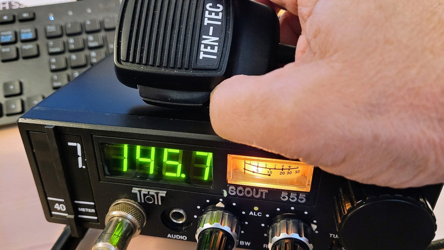 Ten-Tec Scout 555 transceiver with 40-meter band module