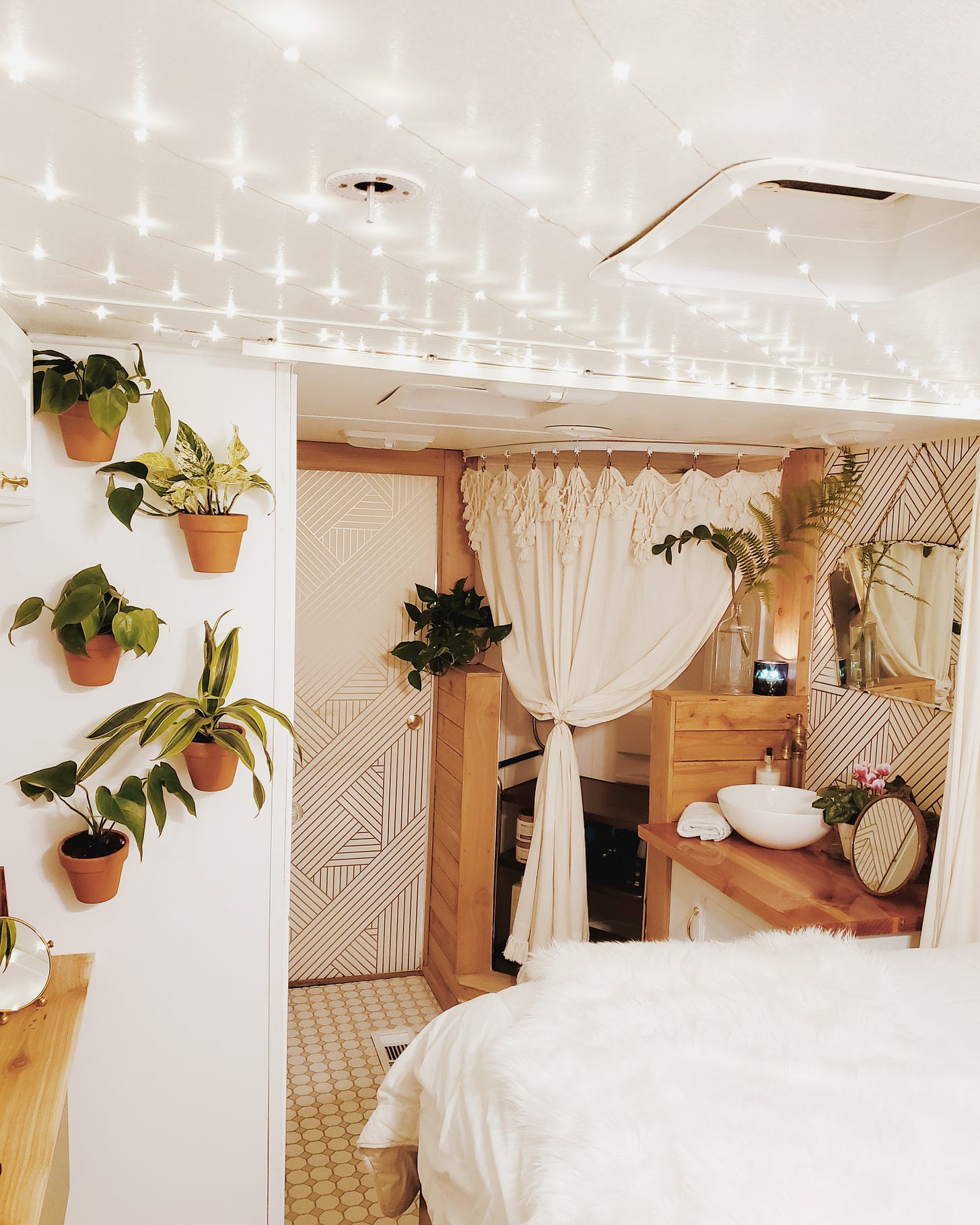 Tiny House and RV Plant Displaying Ideas | Apartment Therapy