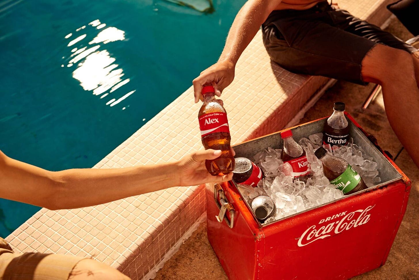 Coca-Cola: Share an Ice Cold Coke • Ads of the World™ | Part of The Clio  Network