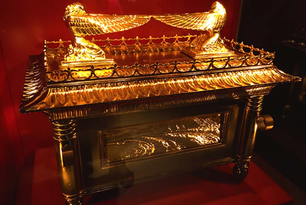 A model of the Ark of the Covenant from biblical description 