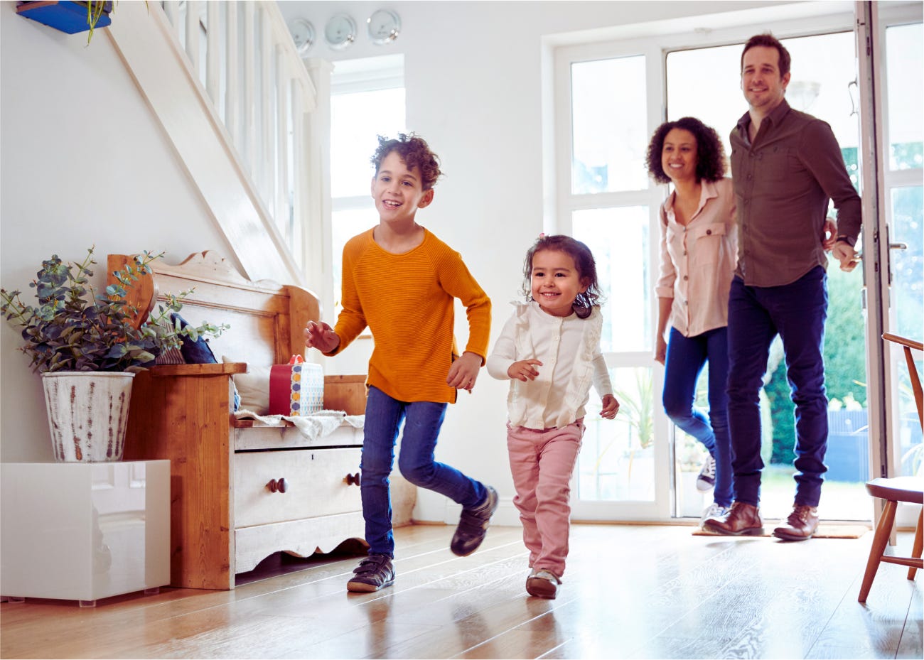 family coming home